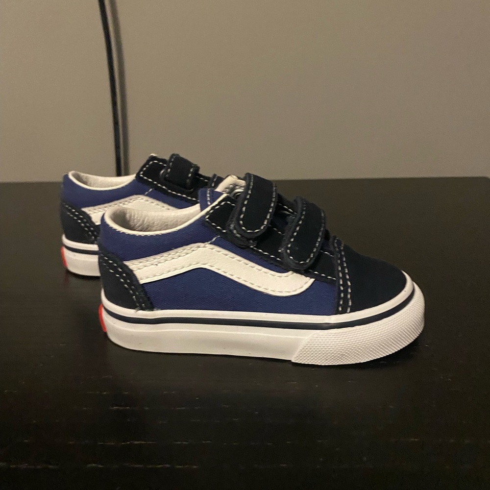 Toddler old skool v shoe